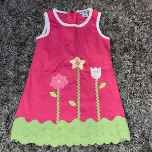 🌷Pink sleeveless dress with embroidered flowers